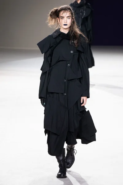 Look 36